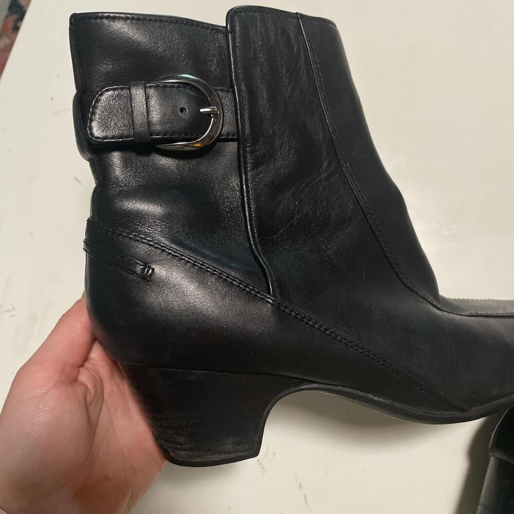 Clarks Ankle Boots - Picture 5 of 7